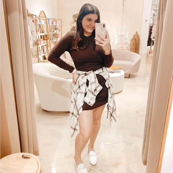 Boutique Brown Long Sleeve Tie Dress - Picture 3 of 4